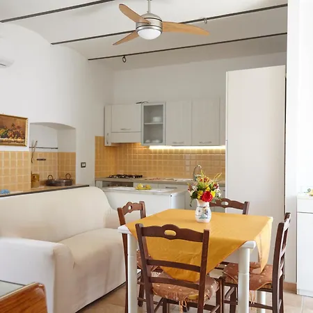 Malvarosa Apartment